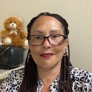 Meet your Posher, Dana